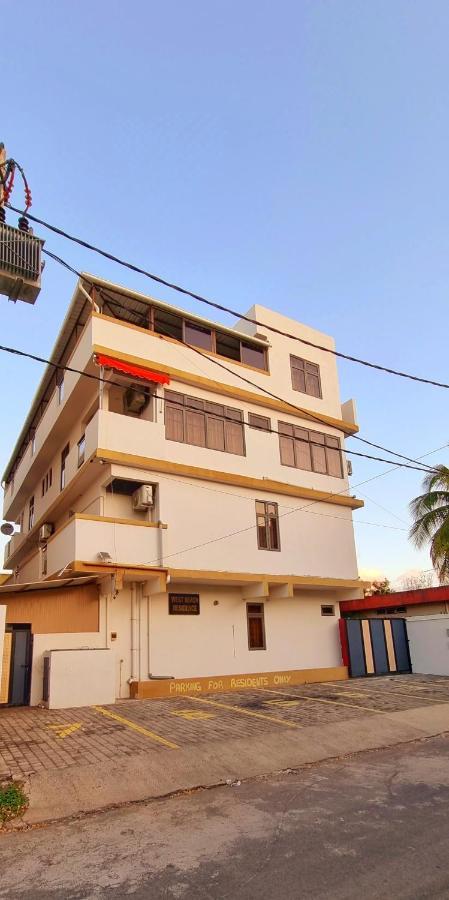West Beach Apartment Flic en Flac Exterior photo